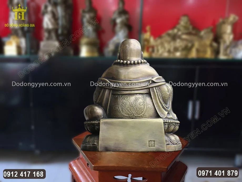 H&igrave;nh ảnh ph&iacute;a sau của vật phẩm